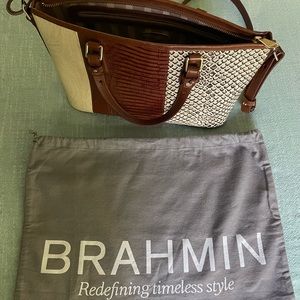 BEAUTIFUL Brahmin bag in a combination of rich brown & cashmere colors.